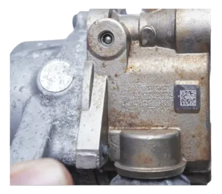 Porsche Cayenne 958 92A GTS 4.8 V8 Hochdruckpumpe Kraftstoffpumpe 94811031525 - Bild 6